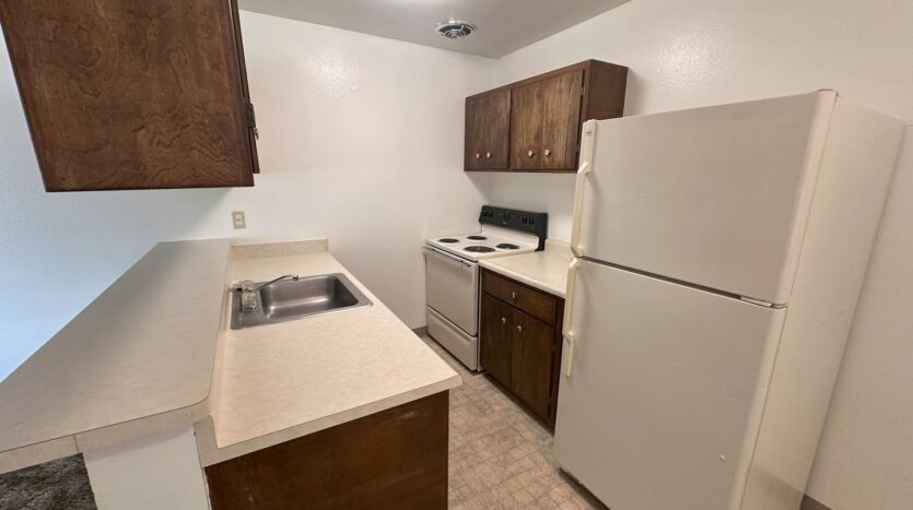 930 Paiute Lane - #16 - Susanville - California - 2 bed, 1 bath rental property