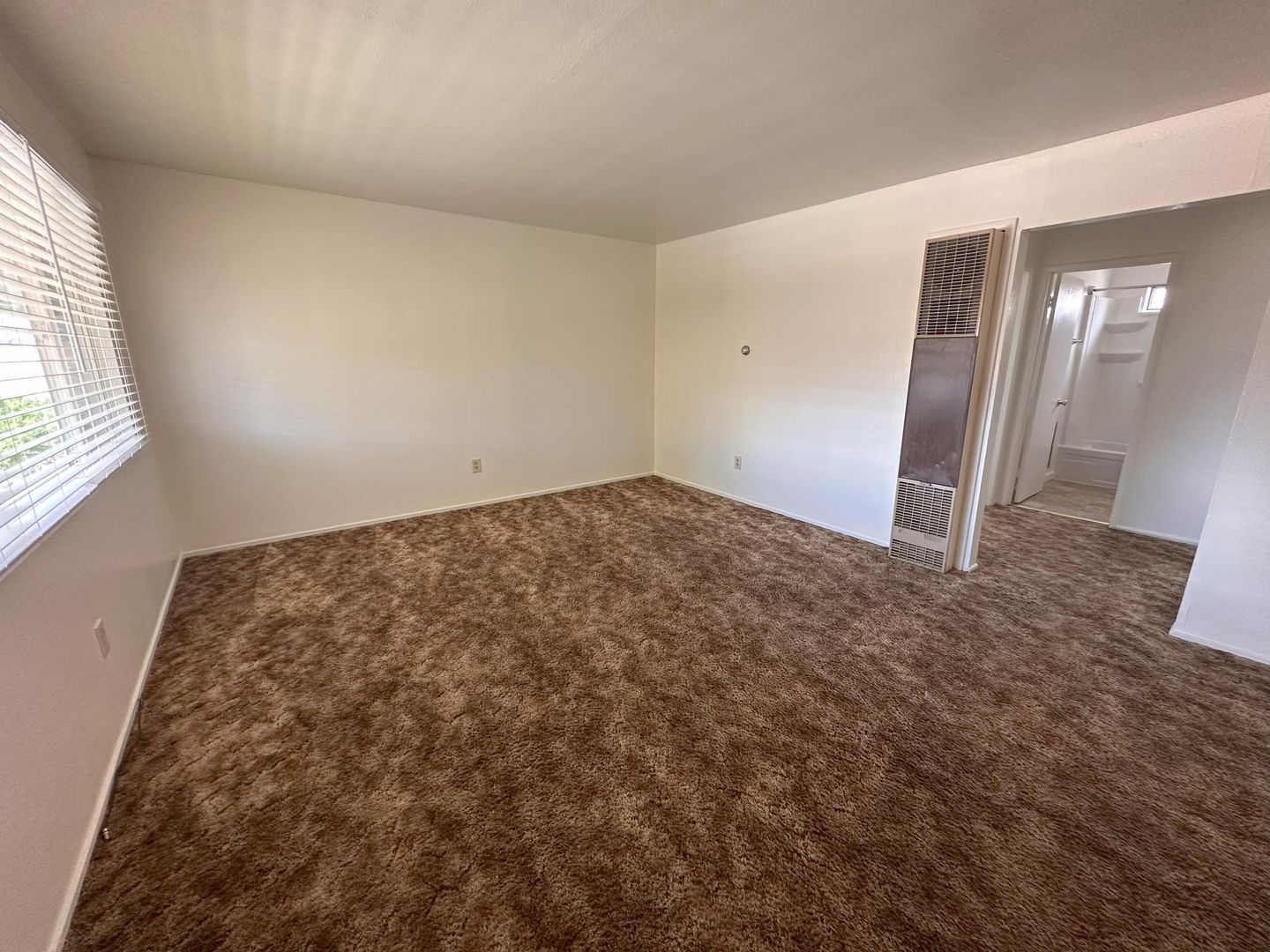 930 Paiute Lane - #16 - Susanville - California - 2 bed, 1 bath rental property