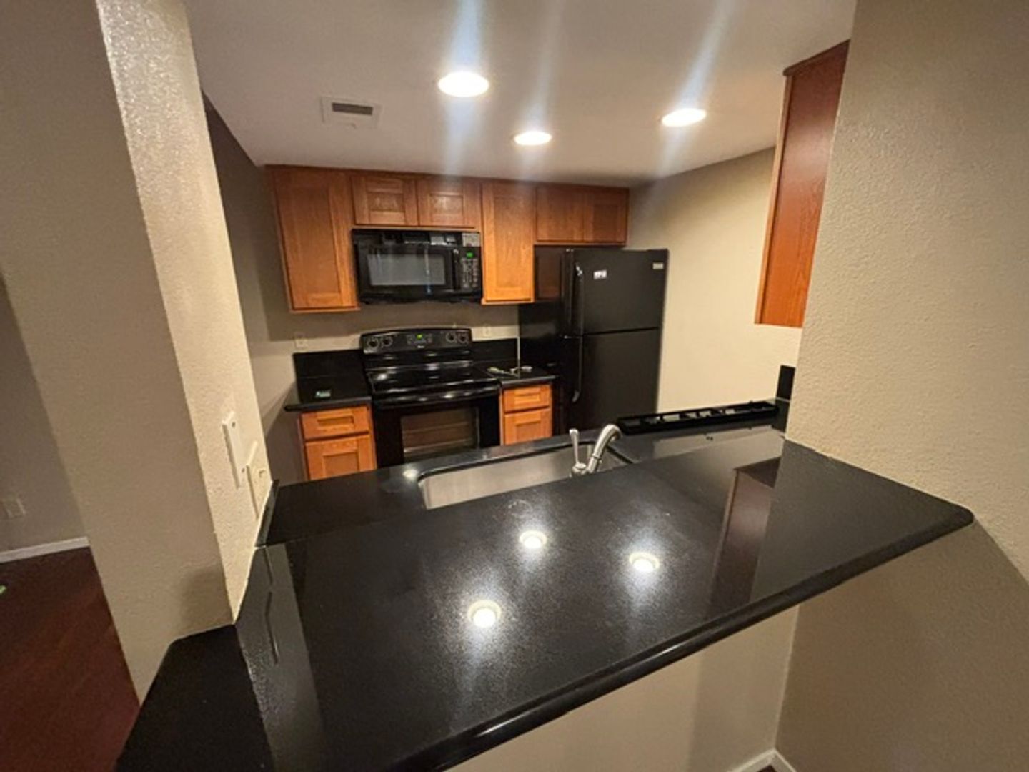 951 Fulton Ave  Unit 531 - Sacramento - California - 1 bed, 1 bath rental property
