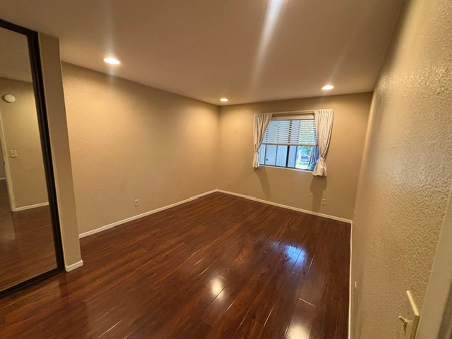 951 Fulton Ave  Unit 531 - Sacramento - California - 1 bed, 1 bath rental property