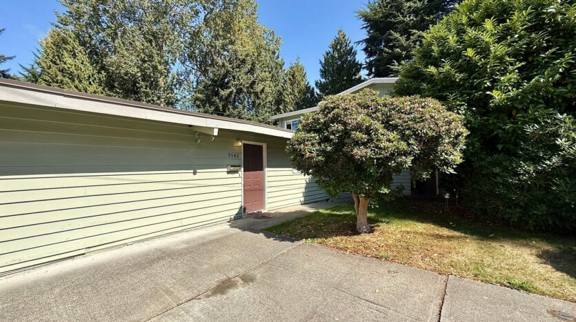 9542 8th Ave NW - Seattle - Washington - 2 bed, 1 bath rental property