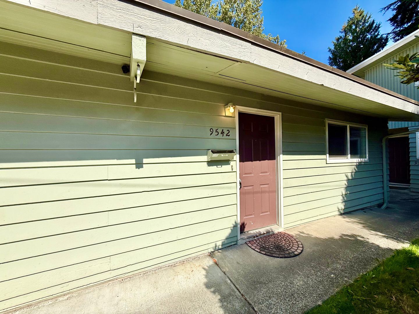 9542 8th Ave NW - Seattle - Washington - 2 bed, 1 bath rental property