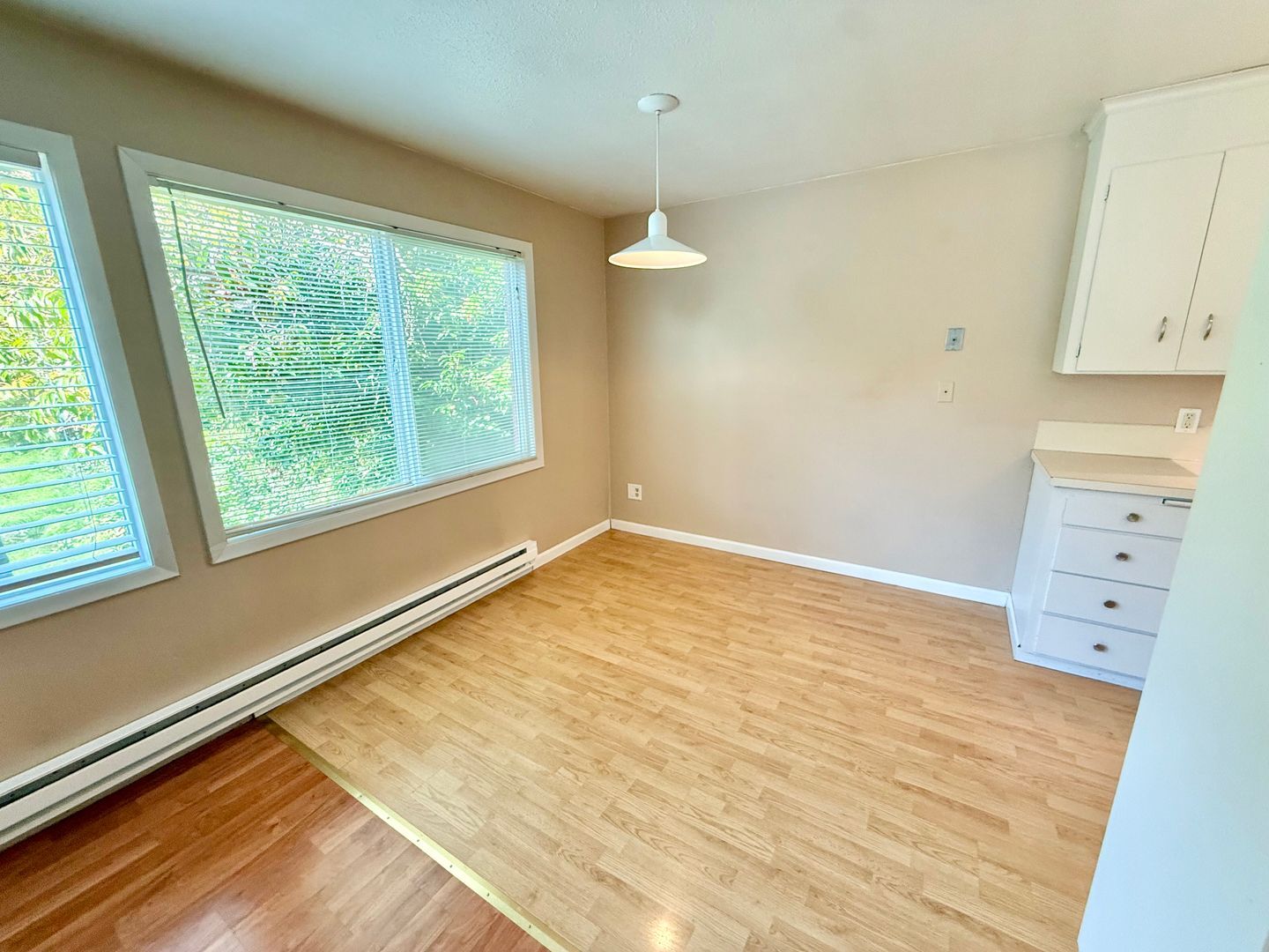 9542 8th Ave NW - Seattle - Washington - 2 bed, 1 bath rental property
