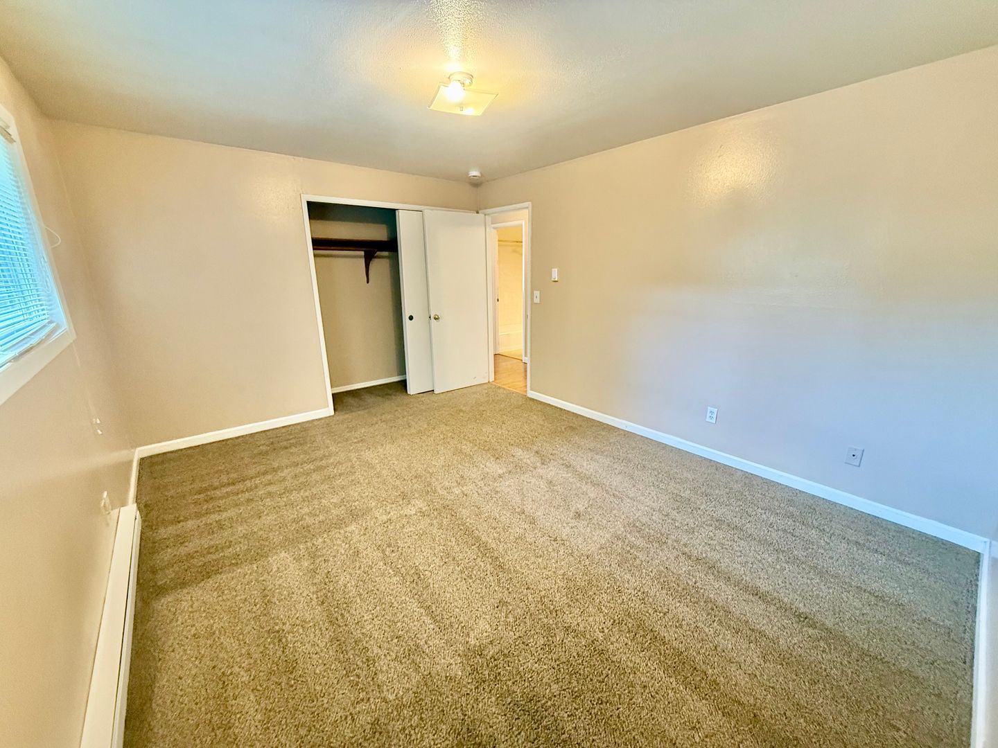 9542 8th Ave NW - Seattle - Washington - 2 bed, 1 bath rental property