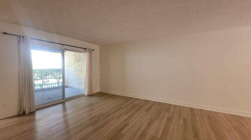 9727 Via Roma - Burbank - California - 2 bed, 2.5 bath rental property