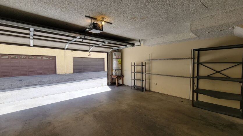 9727 Via Roma - Burbank - California - 2 bed, 2.5 bath rental property