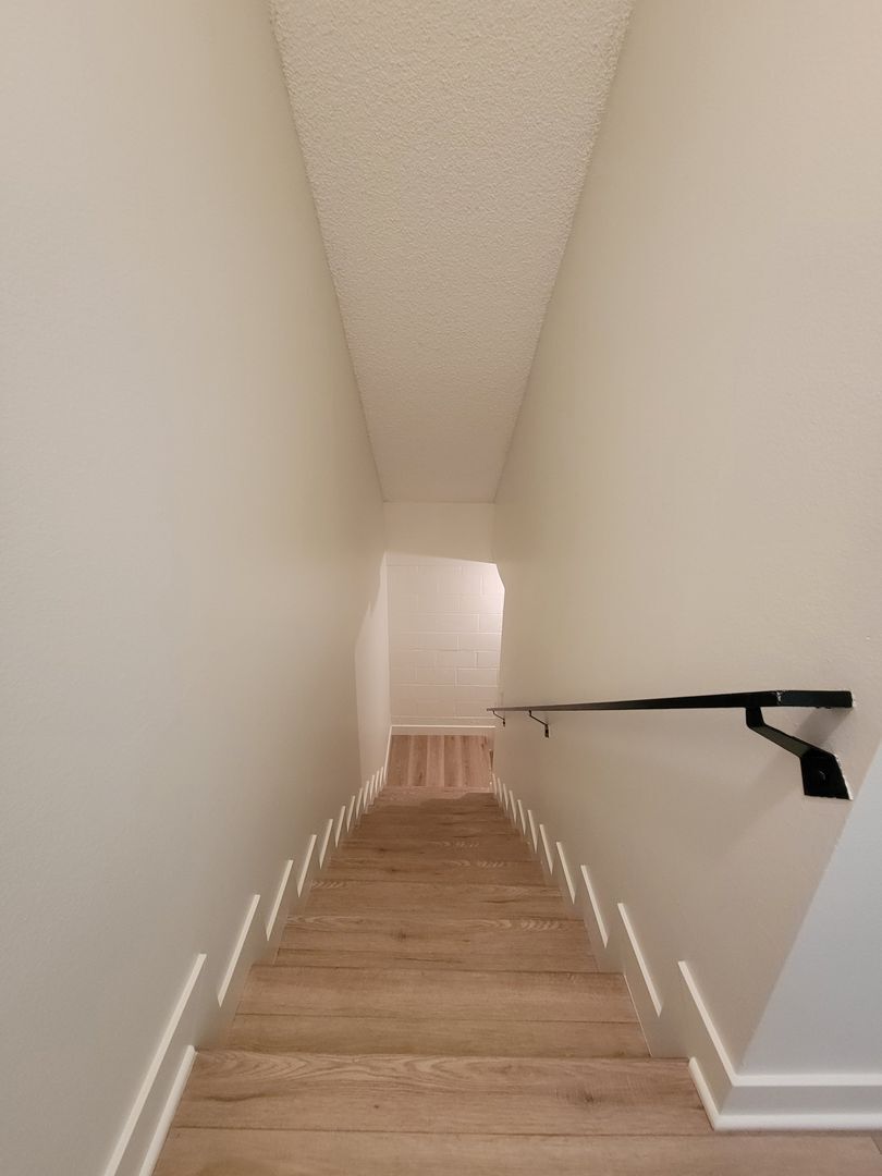 9727 Via Roma - Burbank - California - 2 bed, 2.5 bath rental property