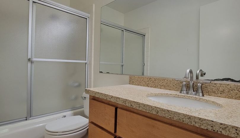 9727 Via Roma - Burbank - California - 2 bed, 2.5 bath rental property