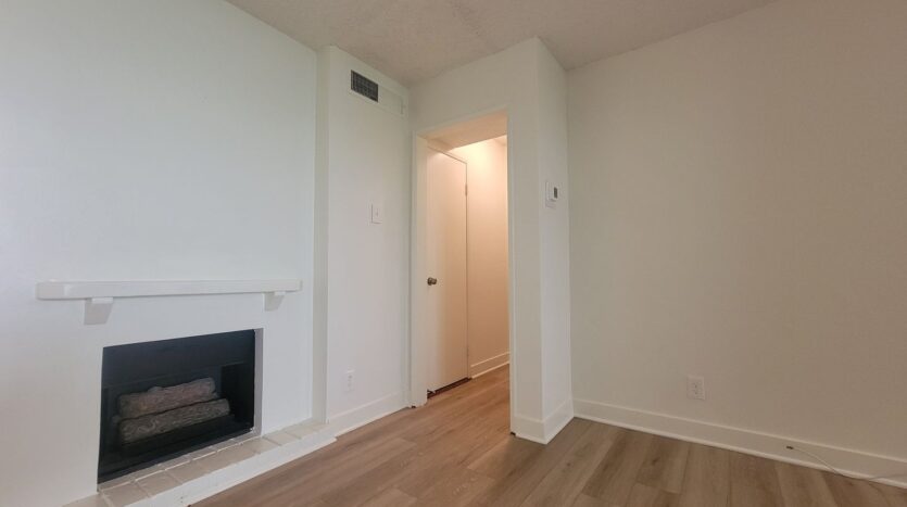 9727 Via Roma - Burbank - California - 2 bed, 2.5 bath rental property