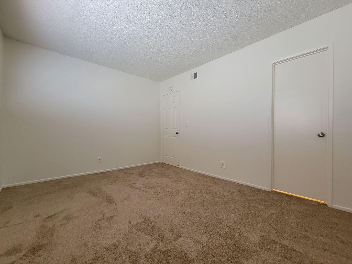 9727 Via Roma - Burbank - California - 2 bed, 2.5 bath rental property