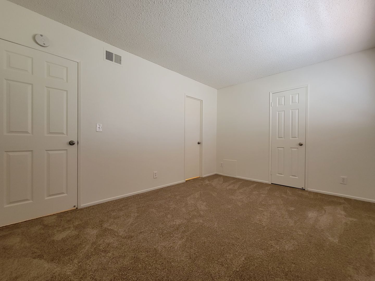 9727 Via Roma - Burbank - California - 2 bed, 2.5 bath rental property