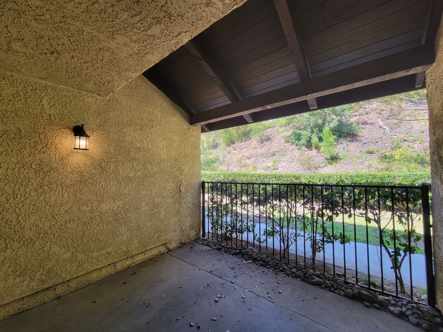 9727 Via Roma - Burbank - California - 2 bed, 2.5 bath rental property