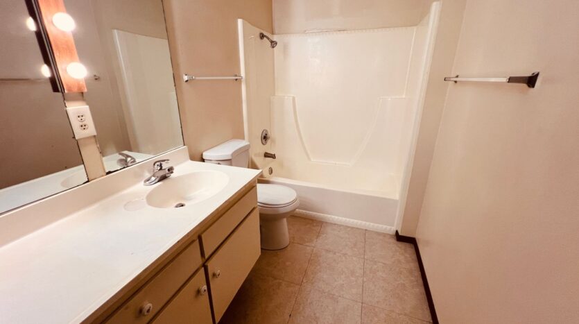 9794 Caminito Bolsa - San Diego - California - 2 bed, 1 bath rental property