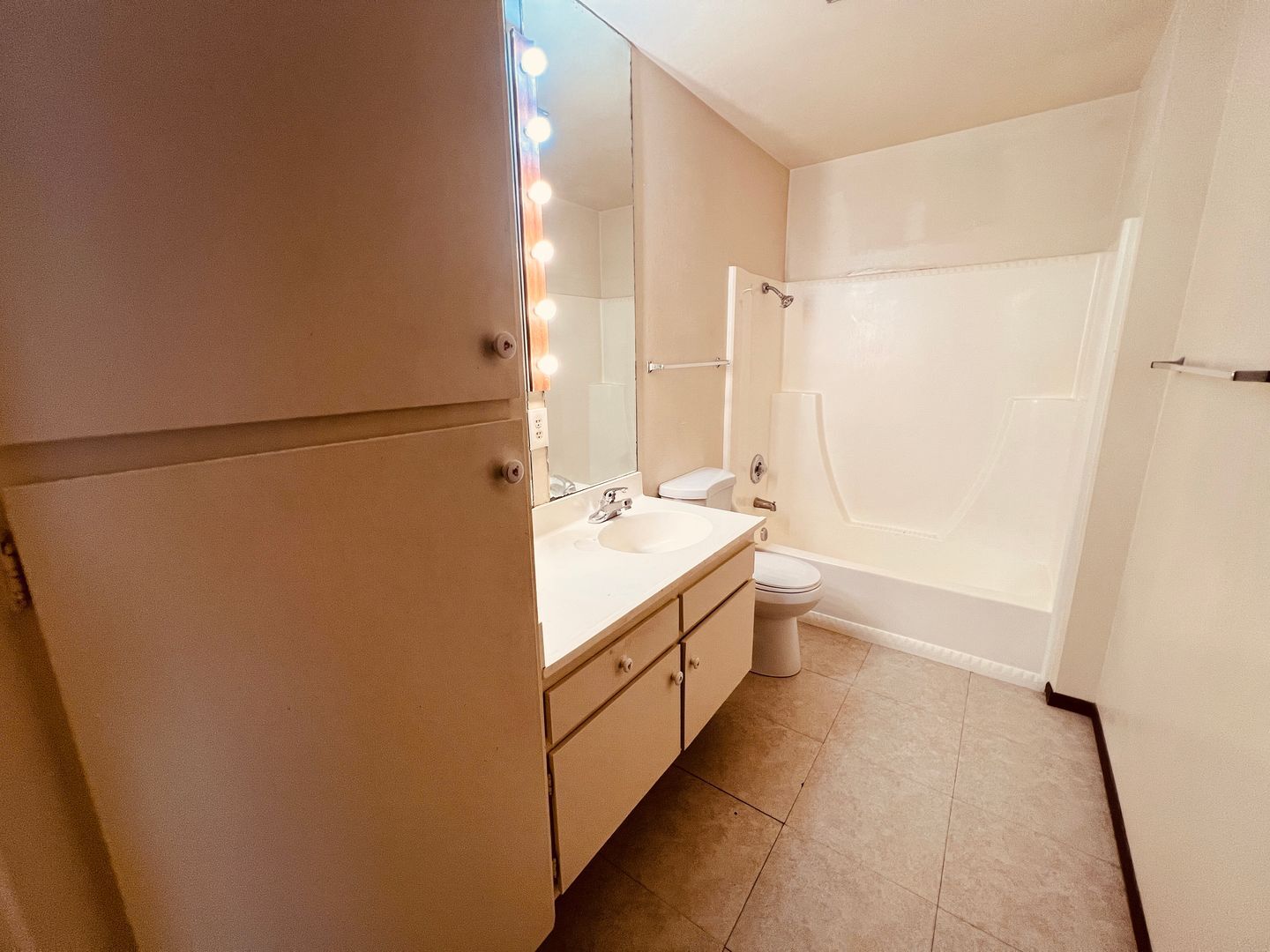 9794 Caminito Bolsa - San Diego - California - 2 bed, 1 bath rental property