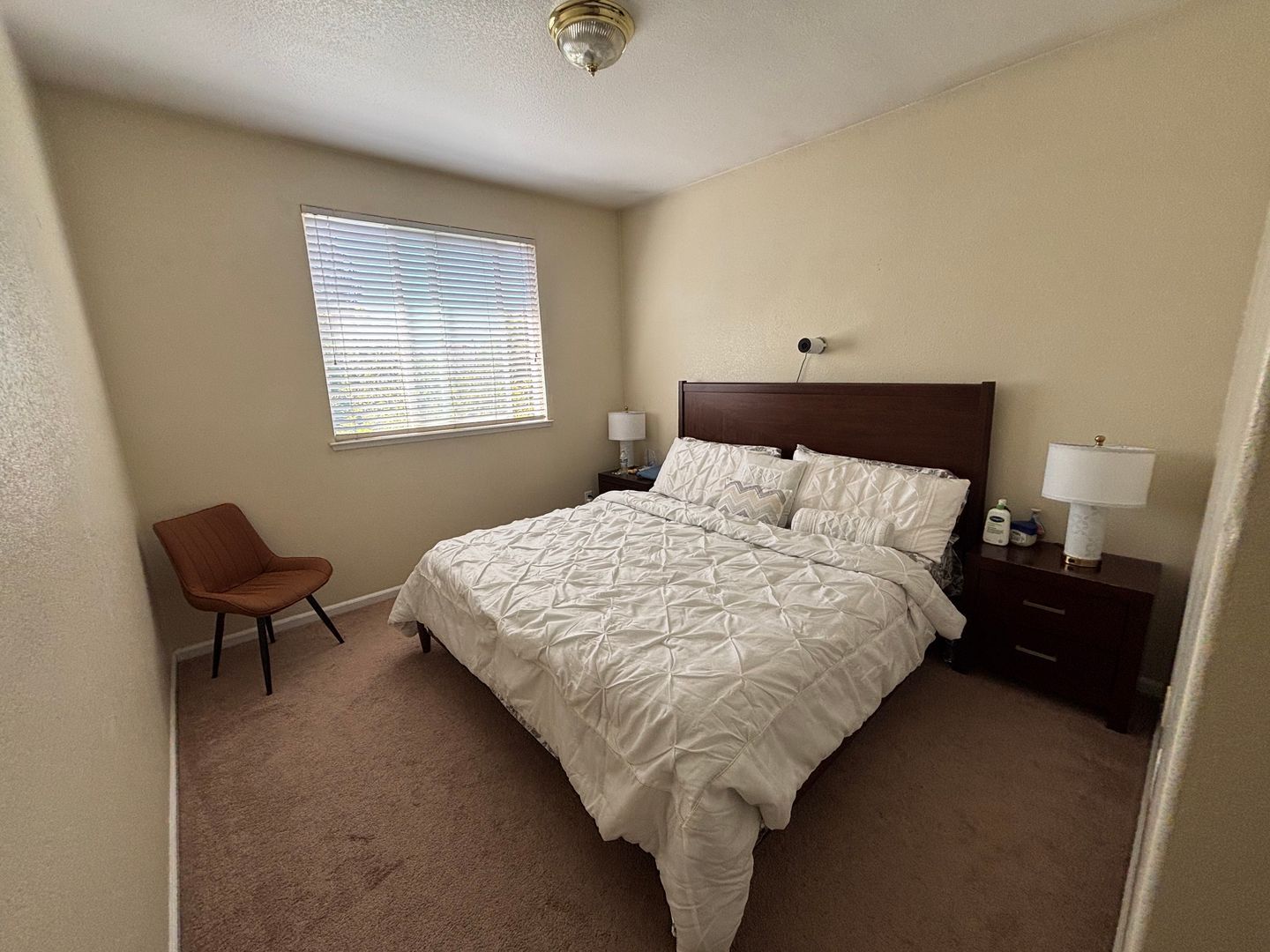 9829 Waterfowl Dr - Elk Grove - California - 5 bed, 3 bath rental property
