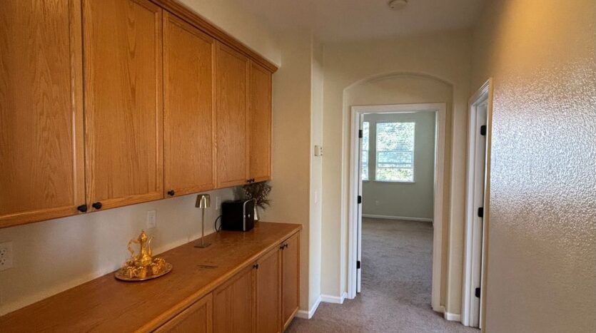 9829 Waterfowl Dr - Elk Grove - California - 5 bed, 3 bath rental property