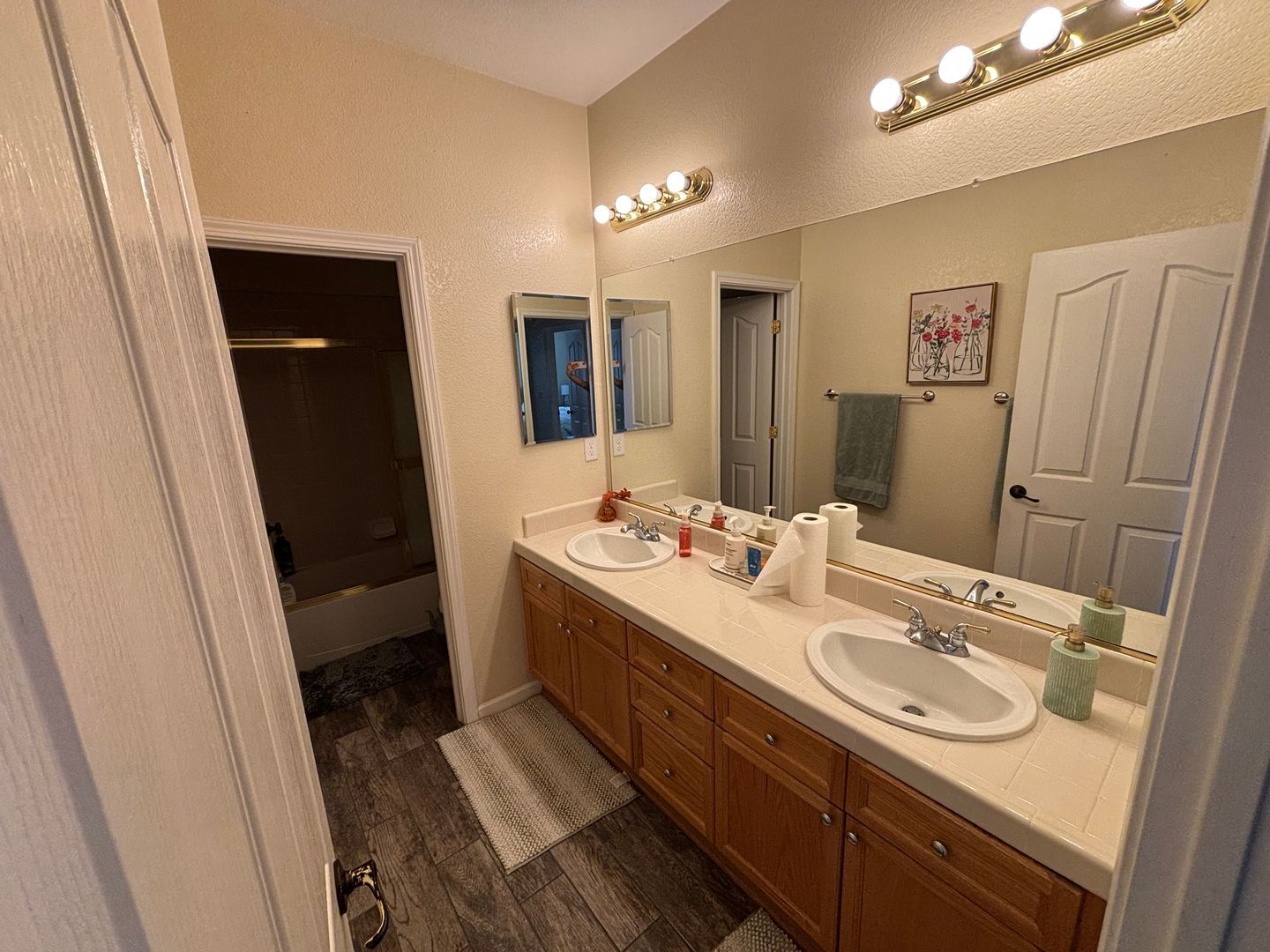 9829 Waterfowl Dr - Elk Grove - California - 5 bed, 3 bath rental property