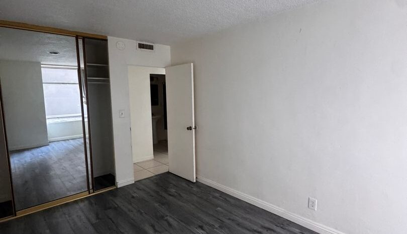 100 E Atlantic #207 - Long Beach - California - 1 bed, 1 bath rental property