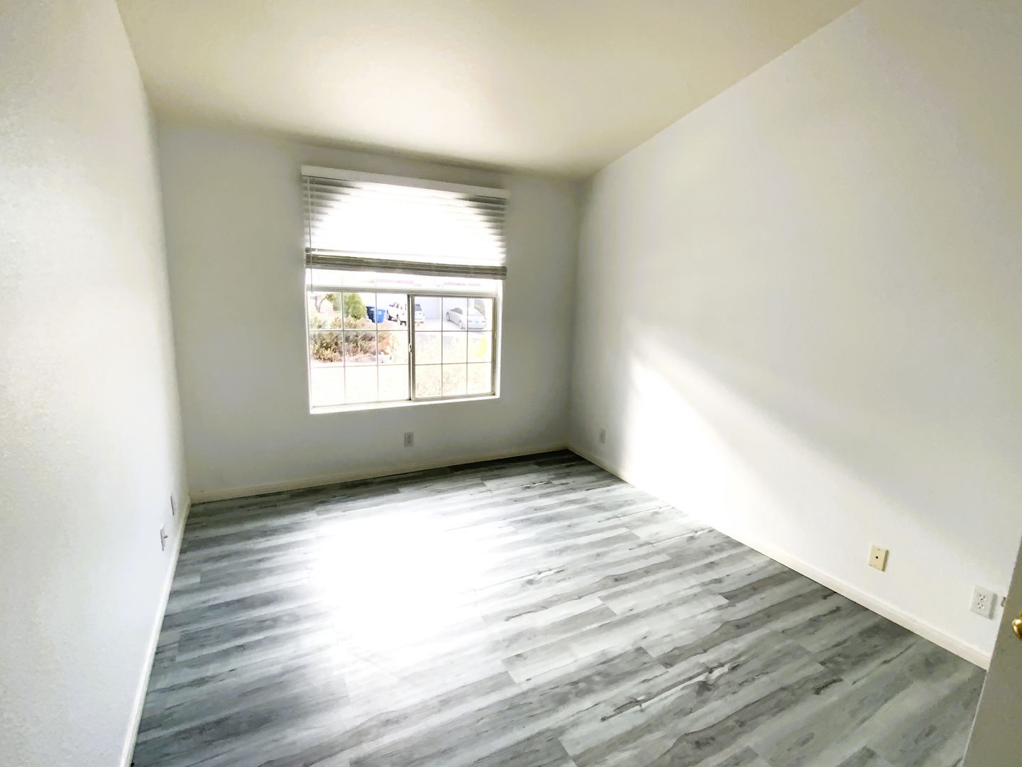 1024 Majesty Ct - Henderson - Nevada - 3 bed, 2 bath rental property