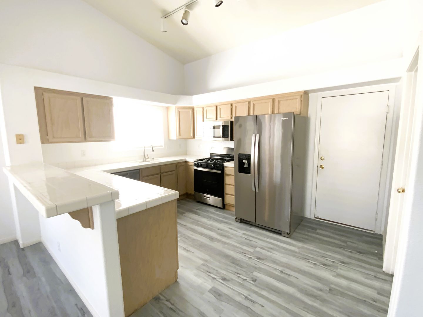 1024 Majesty Ct - Henderson - Nevada - 3 bed, 2 bath rental property