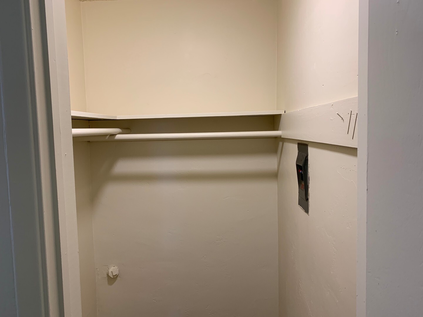 1027 Felspar Street - San Diego - California - 1 bed, 1 bath rental property