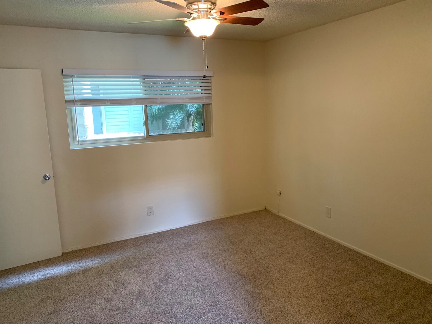 1027 Felspar Street - San Diego - California - 1 bed, 1 bath rental property