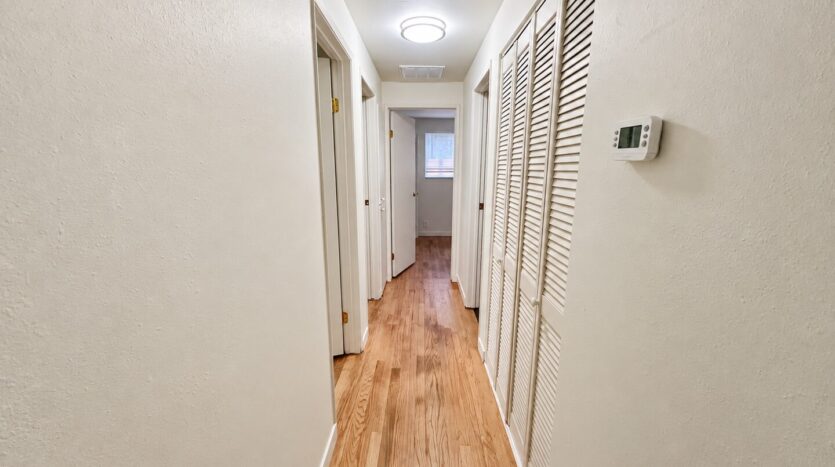 10523 SE Cora St - Portland - Oregon - 3 bed, 1 bath rental property