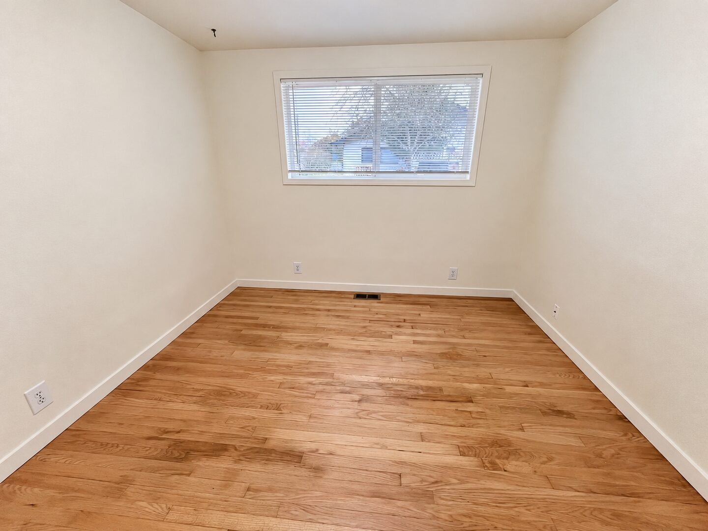 10523 SE Cora St - Portland - Oregon - 3 bed, 1 bath rental property