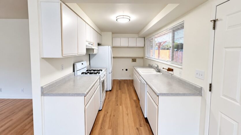 10523 SE Cora St - Portland - Oregon - 3 bed, 1 bath rental property