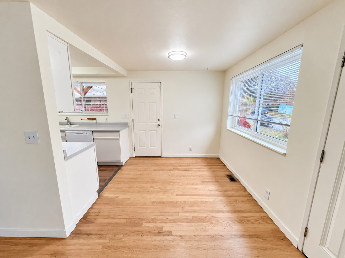 10523 SE Cora St - Portland - Oregon - 3 bed, 1 bath rental property