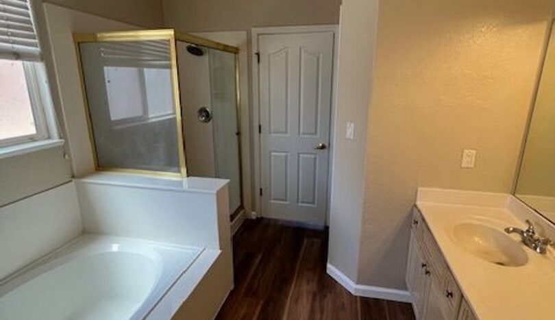 10709 Flagstone Pl NW - Albuquerque - New Mexico - 4 bed, 2.5 bath rental property