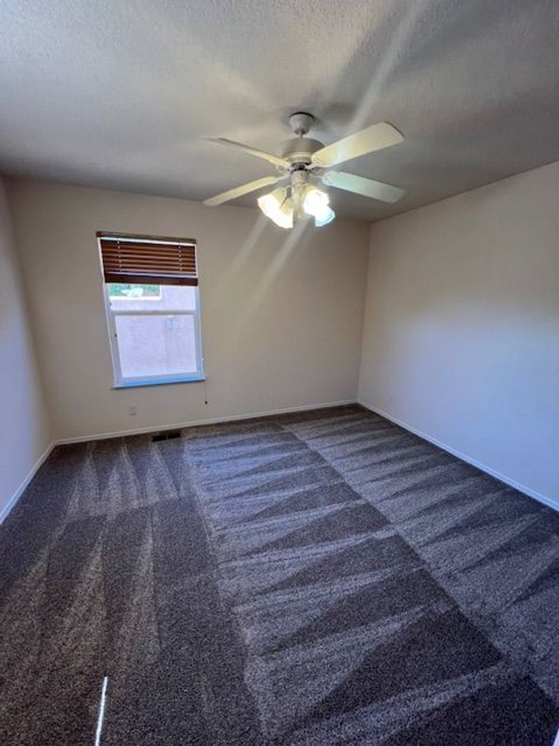 10709 Flagstone Pl NW - Albuquerque - New Mexico - 4 bed, 2.5 bath rental property
