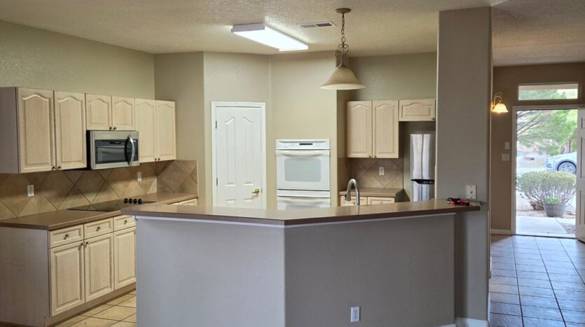 10709 Flagstone Pl NW - Albuquerque - New Mexico - 4 bed, 2.5 bath rental property