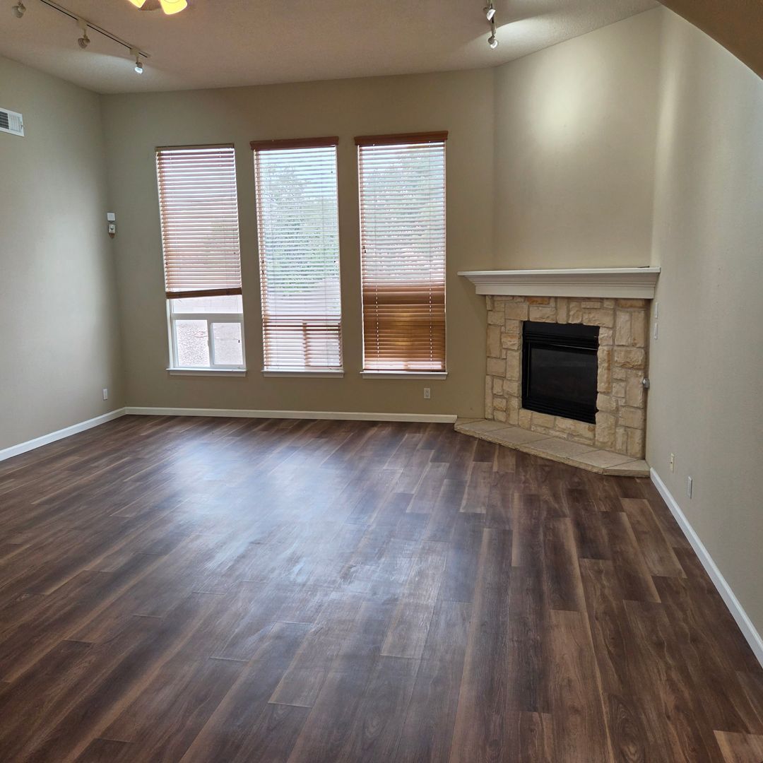 10709 Flagstone Pl NW - Albuquerque - New Mexico - 4 bed, 2.5 bath rental property