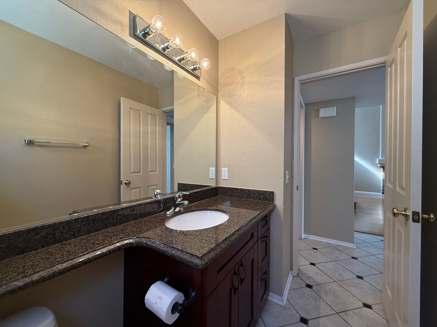 10938 Corte Playa Barcelona - San Diego - California - 3 bed, 2.5 bath rental property