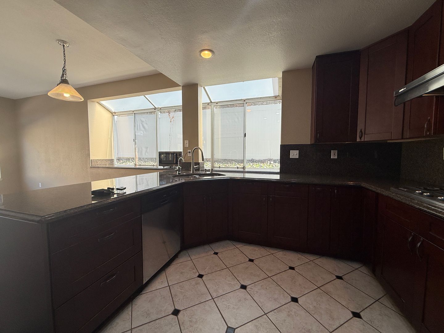 10938 Corte Playa Barcelona - San Diego - California - 3 bed, 2.5 bath rental property