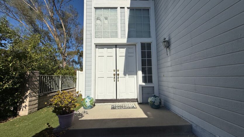 10938 Corte Playa Barcelona - San Diego - California - 3 bed, 2.5 bath rental property
