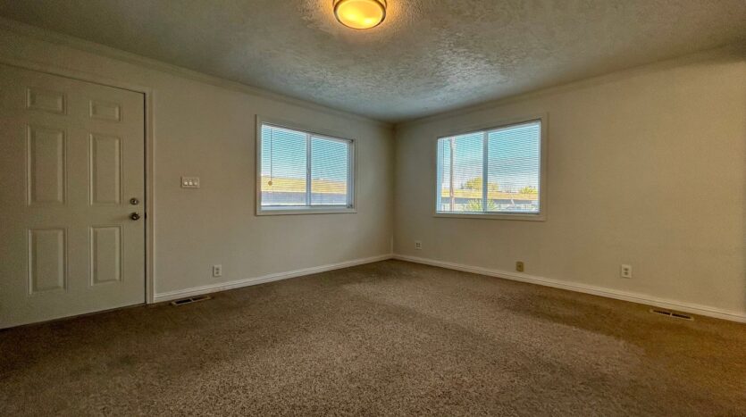 111 NE 77th St - Vancouver - Washington - 3 bed, 1 bath rental property