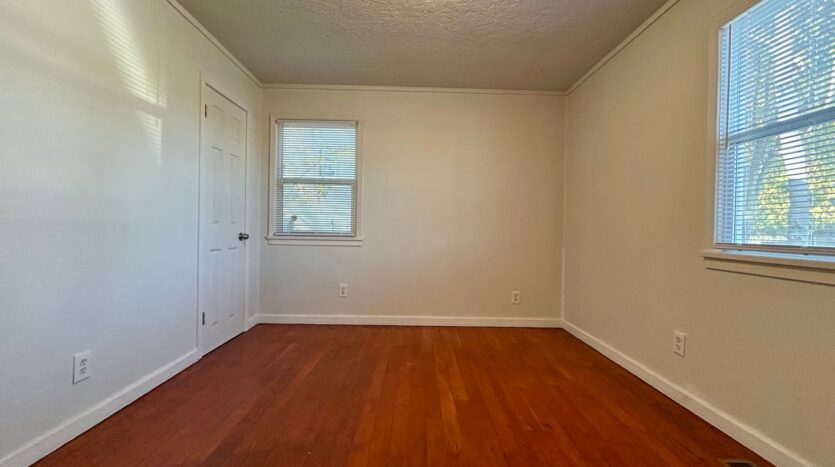111 NE 77th St - Vancouver - Washington - 3 bed, 1 bath rental property