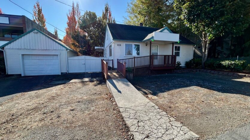 111 NE 77th St - Vancouver - Washington - 3 bed, 1 bath rental property