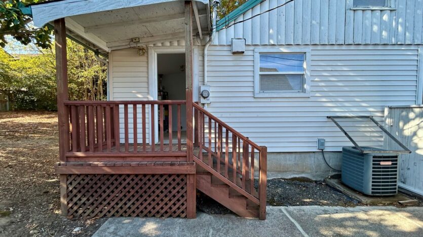 111 NE 77th St - Vancouver - Washington - 3 bed, 1 bath rental property