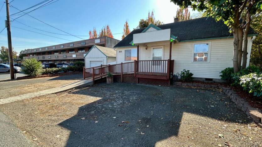 111 NE 77th St - Vancouver - Washington - 3 bed, 1 bath rental property