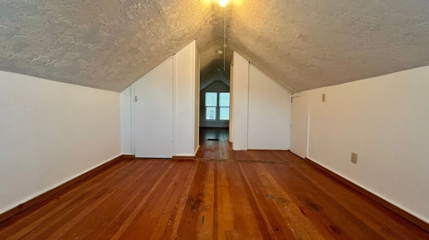 111 NE 77th St - Vancouver - Washington - 3 bed, 1 bath rental property