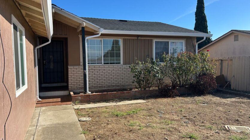 118 Amherst Ave - Unit A - Vallejo - California - 4 bed, 2 bath rental property
