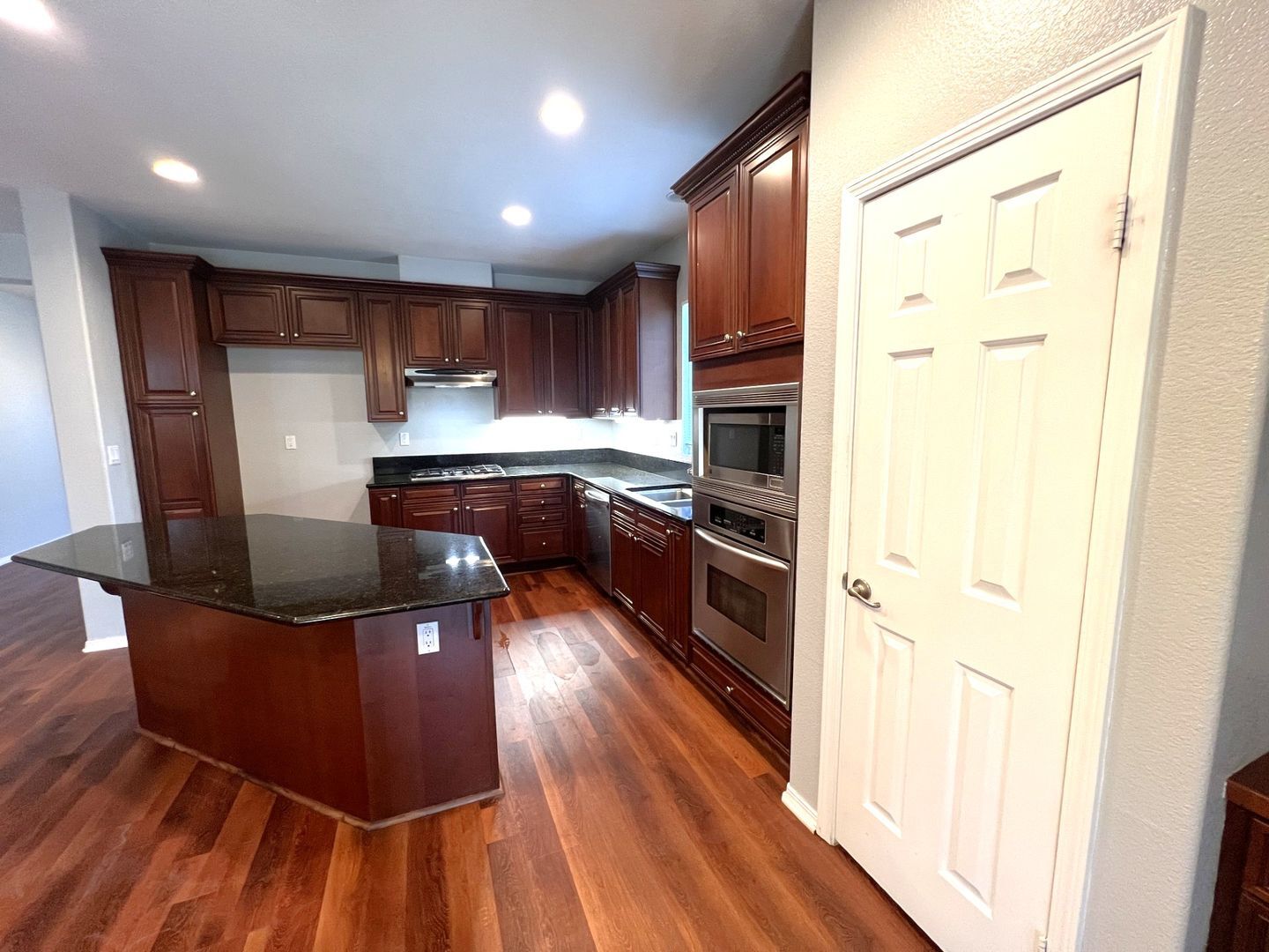 12839 Rimmon Rd - Corona - California - 4 bed, 3 bath rental property