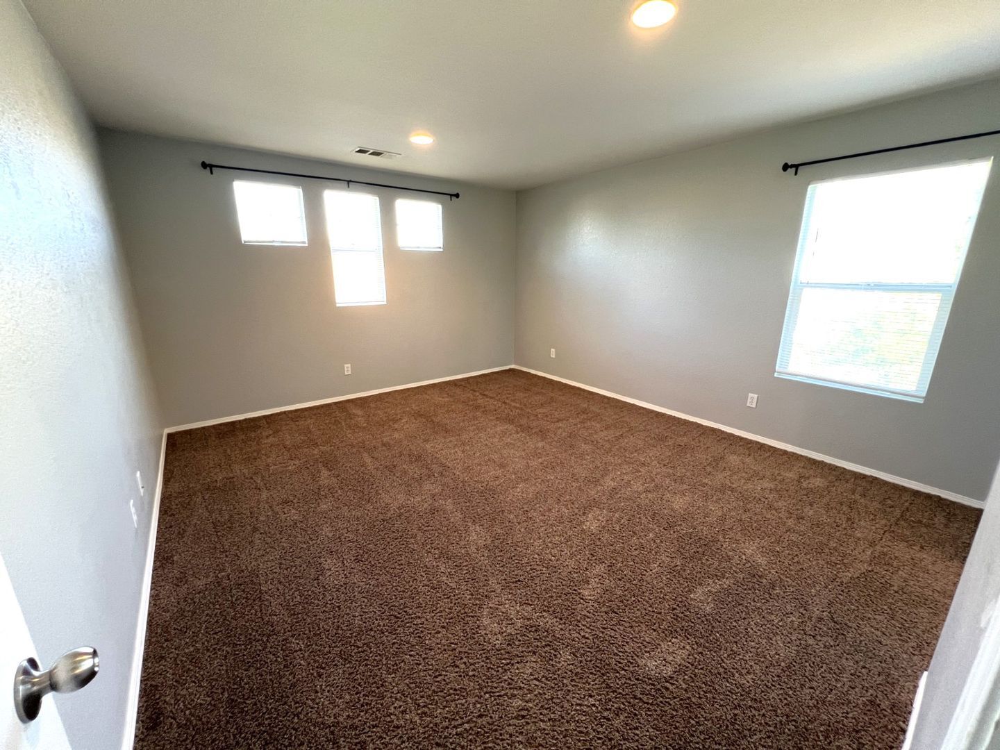 12839 Rimmon Rd - Corona - California - 4 bed, 3 bath rental property