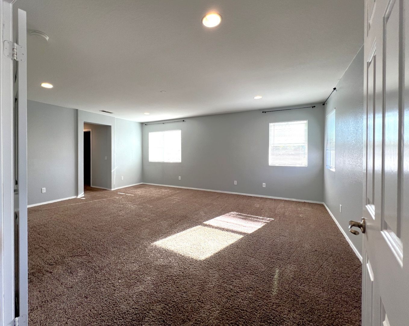 12839 Rimmon Rd - Corona - California - 4 bed, 3 bath rental property