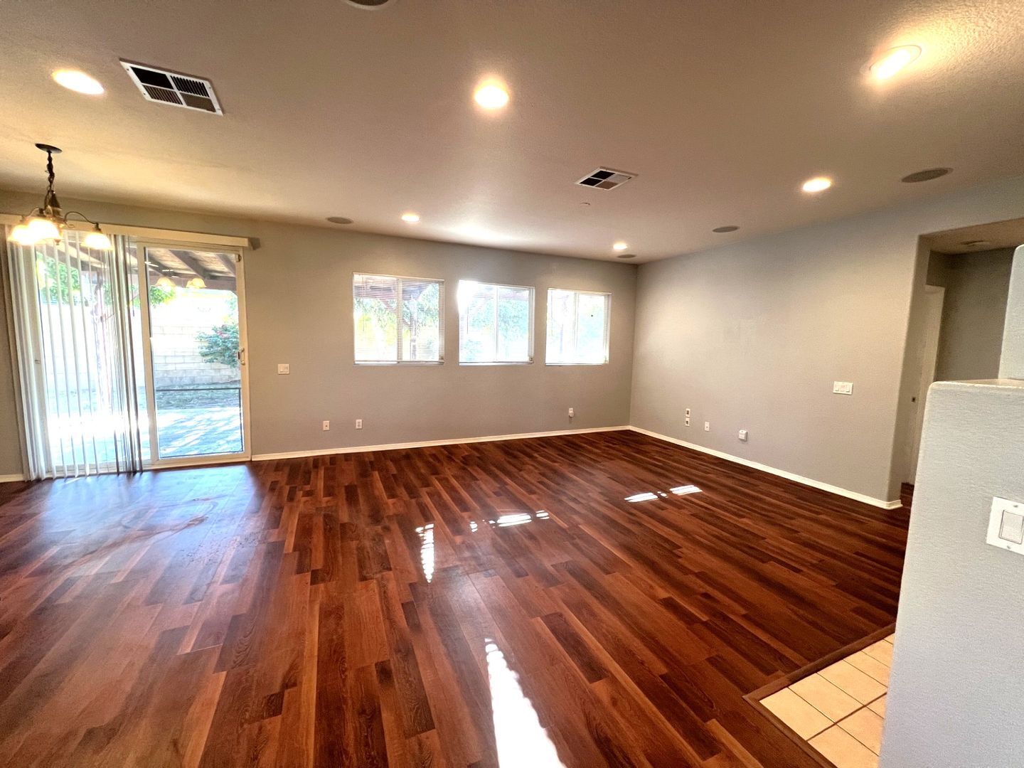12839 Rimmon Rd - Corona - California - 4 bed, 3 bath rental property