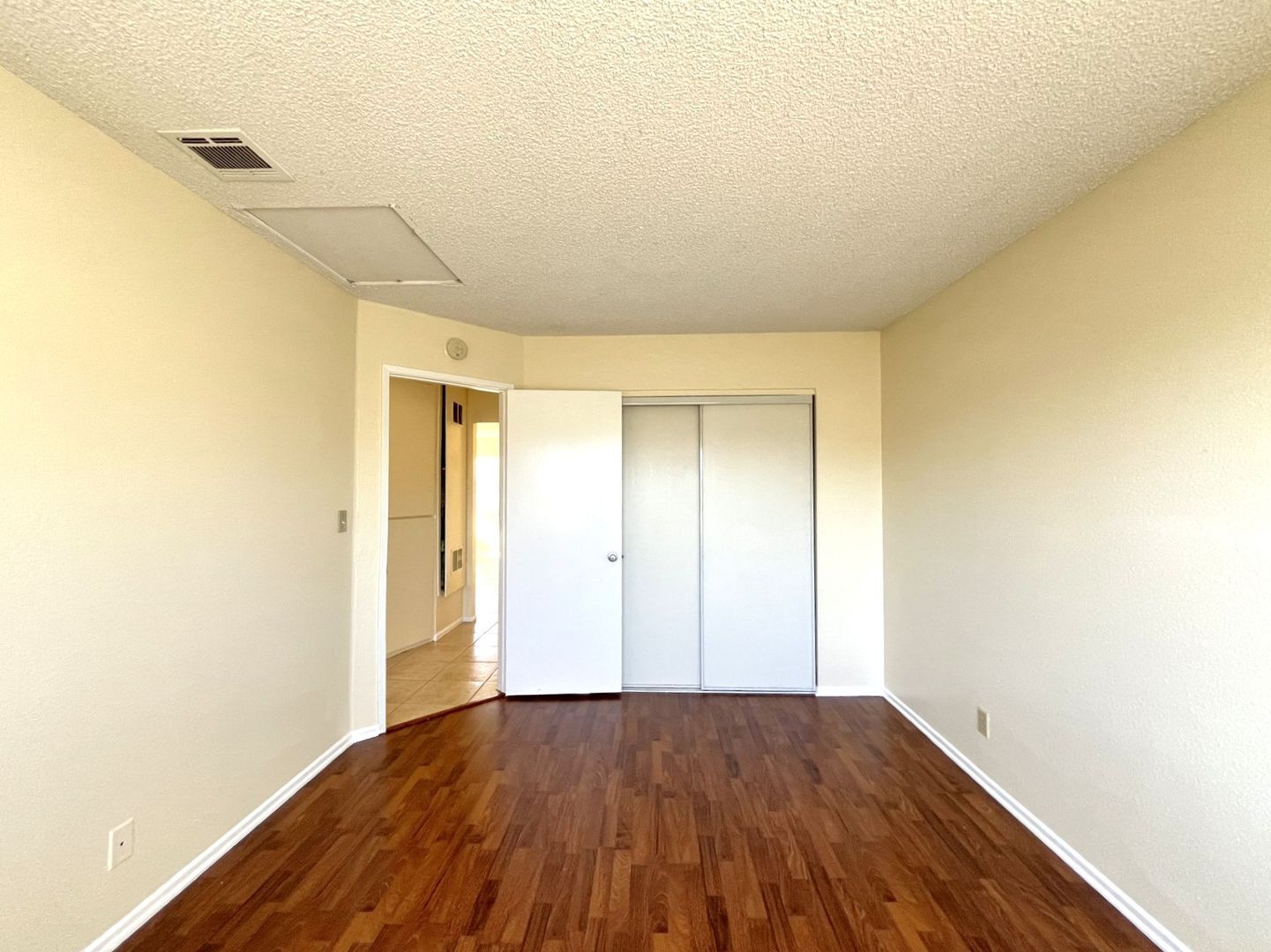 1402 N Virginia Ave - Ontario - California - 2 bed, 1 bath rental property