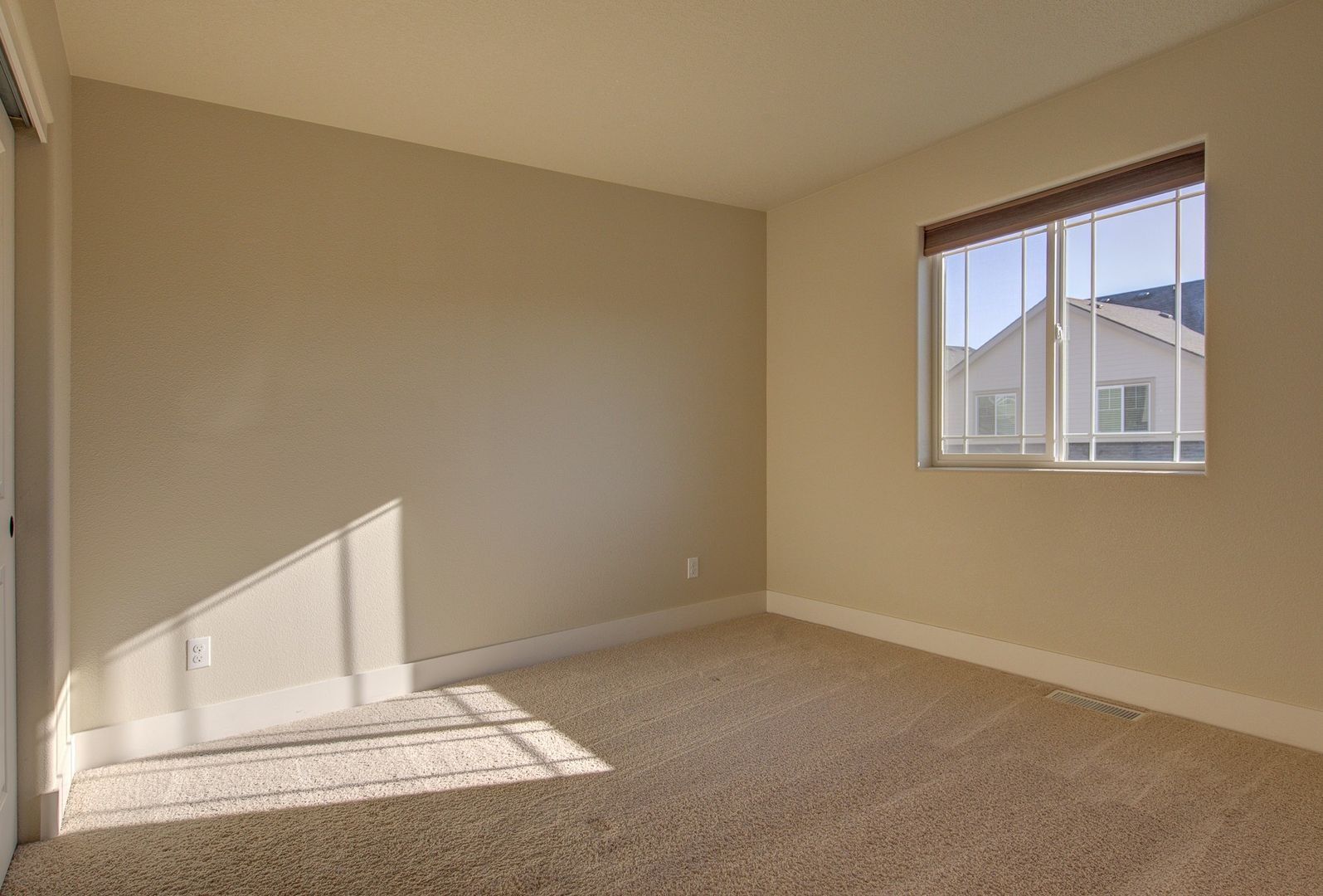 14374 SW Rancher Lane - Beaverton - Oregon - 3 bed, 2.5 bath rental property